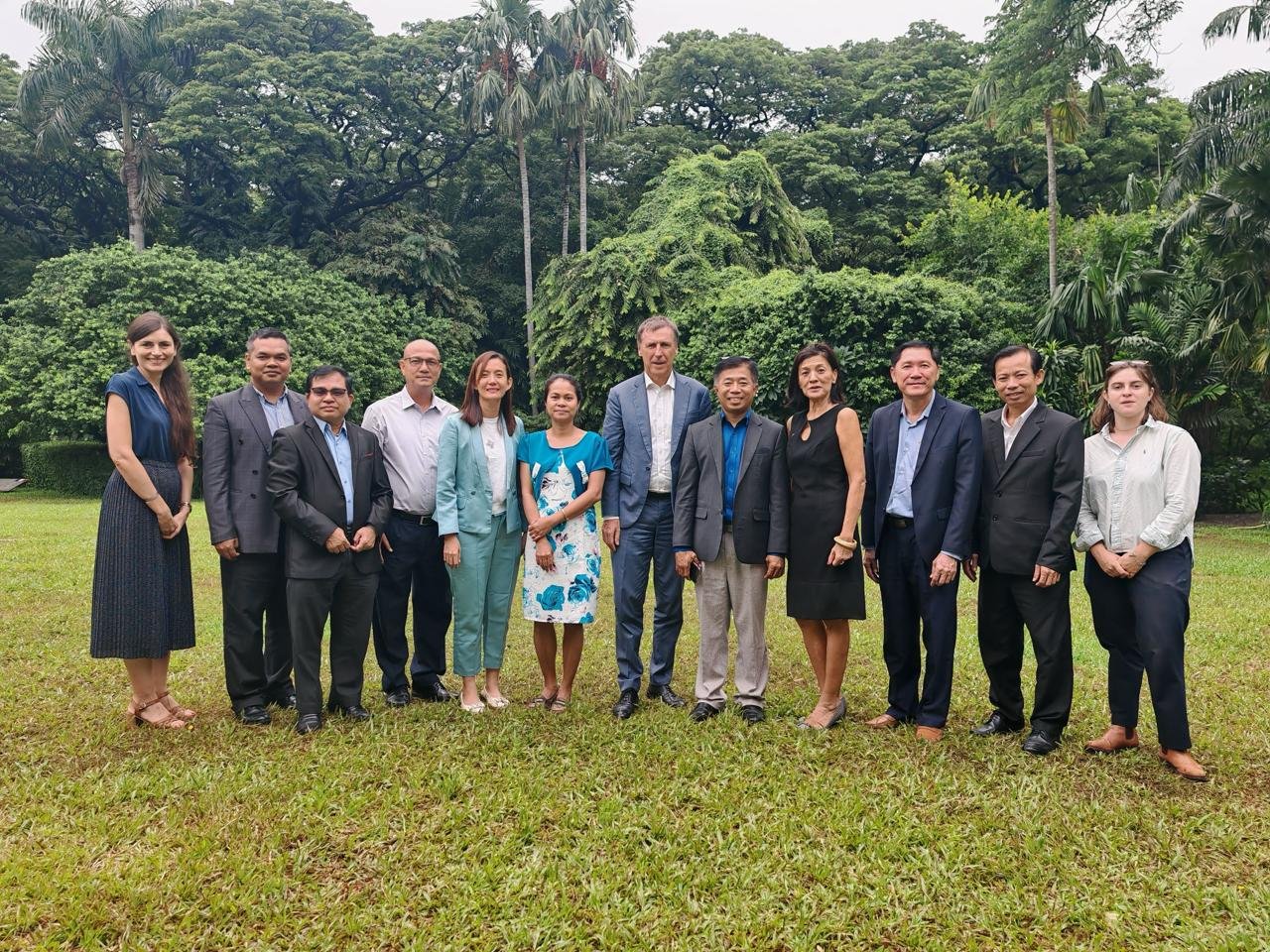 សង្គមស៊ីវិ​ល​​ស្នើ​​បារាំង​​​បន្ត​ជួយ​ជ្រោម​ជ្រែង​​​​សេរីភាព​សារព័ត៌​​មាន​​​នៅ​​កម្ពុជា