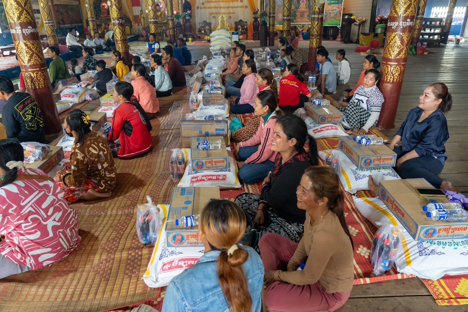 សង់ត្រាល់ផ្ដល់ជំនួយ​សង្គ្រោះ​បឋម​និង​ចែករំលែក​ពីសុវត្ថិភាព​ចំណាកស្រុក​ដល់ពលករប្រមាណ​ ៨៥០គ្រួសារ