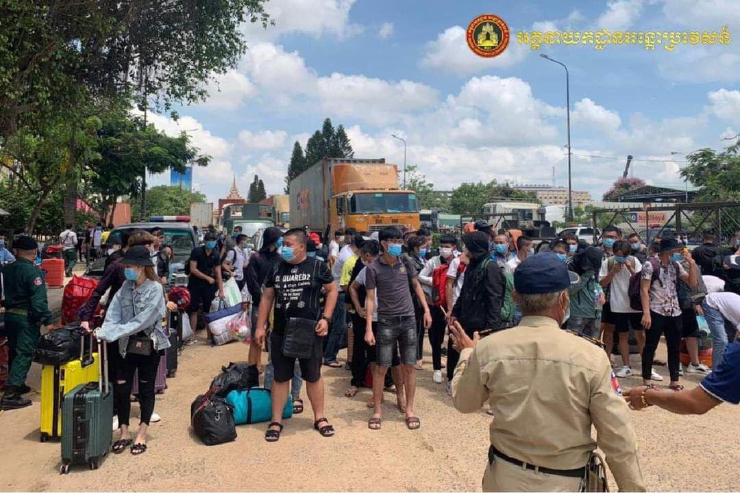 សង្គមស៊ីវិលជំរុញឱ្យ​​​រឹតបន្តឹង​ការ​ចេញ​​ចូល​​របស់​ជនជាតិ​ចិន​និង​វៀត​ណាម ខណៈរបាយ​ការណ៍​​ថា​​ជន​​ជាតិ​ពីរនេះ​​ជាប់​​​ពាក់​​​ព័ន្ធ​​​​​​ករណី​​ខុស​​ច្បាប់​​ច្រើន