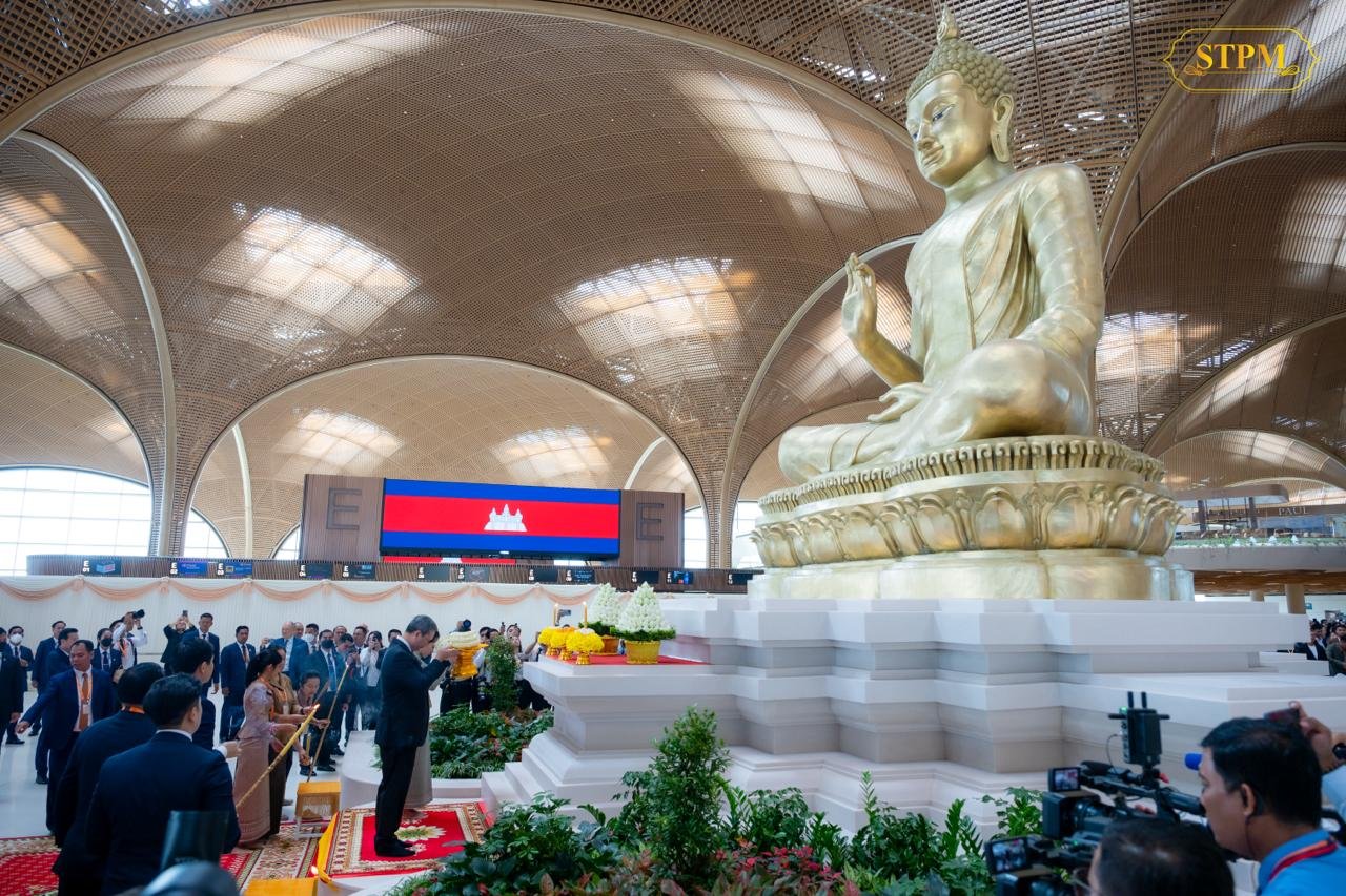 រដ្ឋាភិបាលថា គ្មានការលក់ដូរអាកាសយានដ្ឋានអន្តរជាតិភ្នំពេញឱ្យវិស័យឯកជន